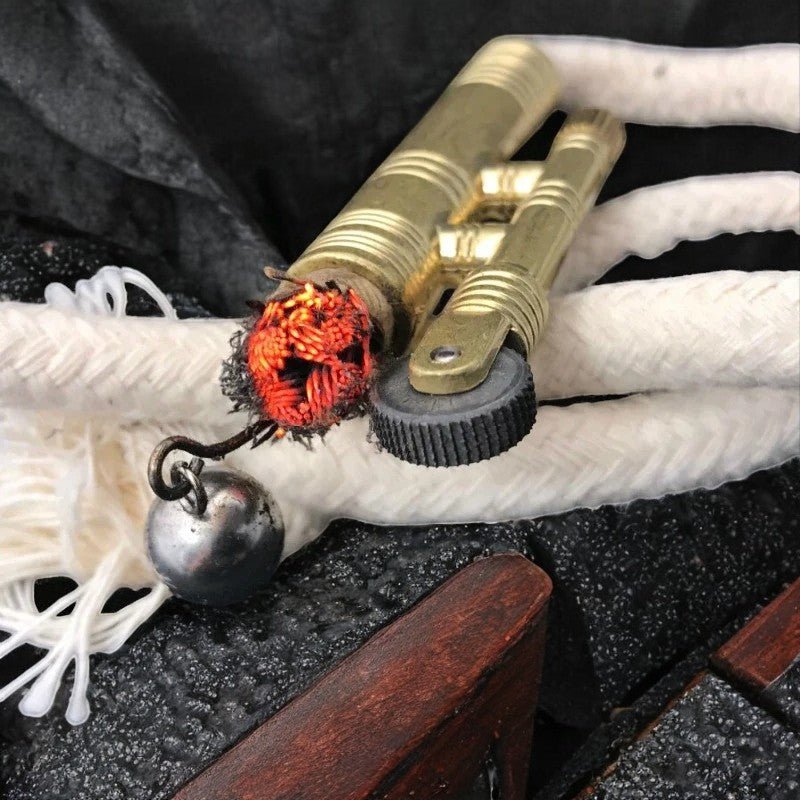 FLICKERFLARE™-CAMPING ROPE LIGHTER